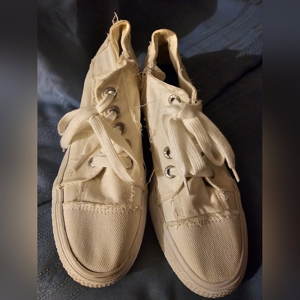 Women Blowfish shoes